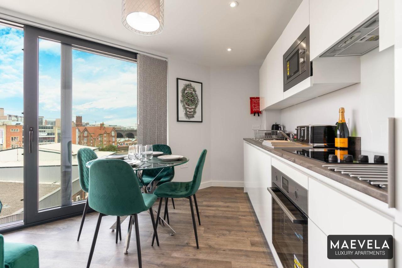 Maevela Apartments - Luxury Top Floor Penthouse - With Parking - 2 Bedroom New Build Apartment ✪ City Centre, Digbeth ✓ With Huge Patio Sliding Doors - City View - Rooftop Terrace - Ps4 & Smart Tv'S Birmingham Exterior foto
